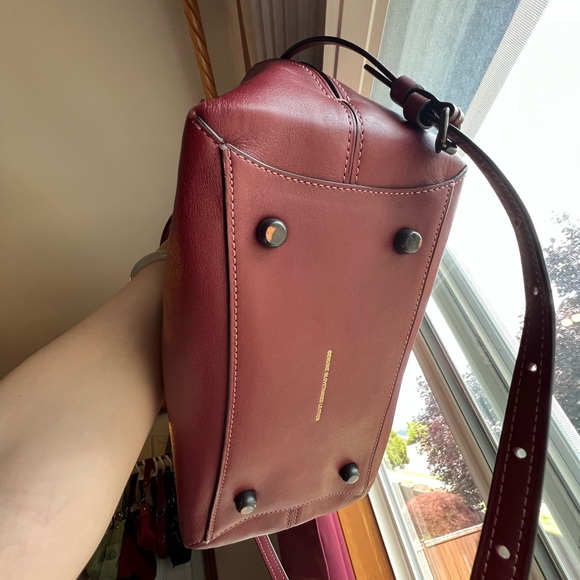 Coach 1941 Dakotah 22 Burgundy Bordeaux Glovetanned Leather Satchel - Picture 5 of 9